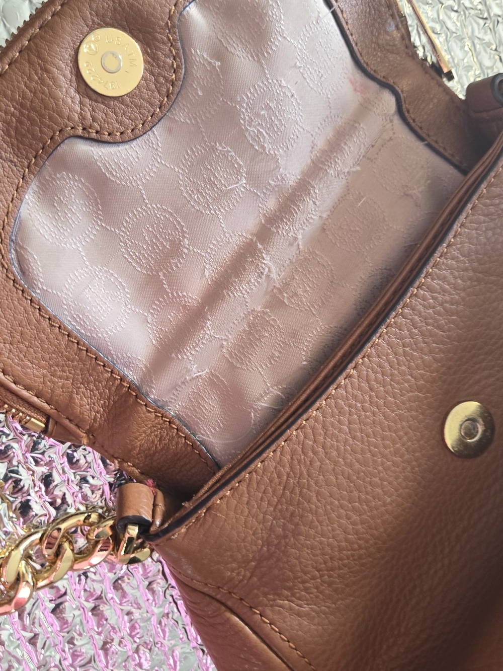 MICHAEL KORS Tan Pebbled Leather Crossbody Saddle Bag - Picture 6 of 10